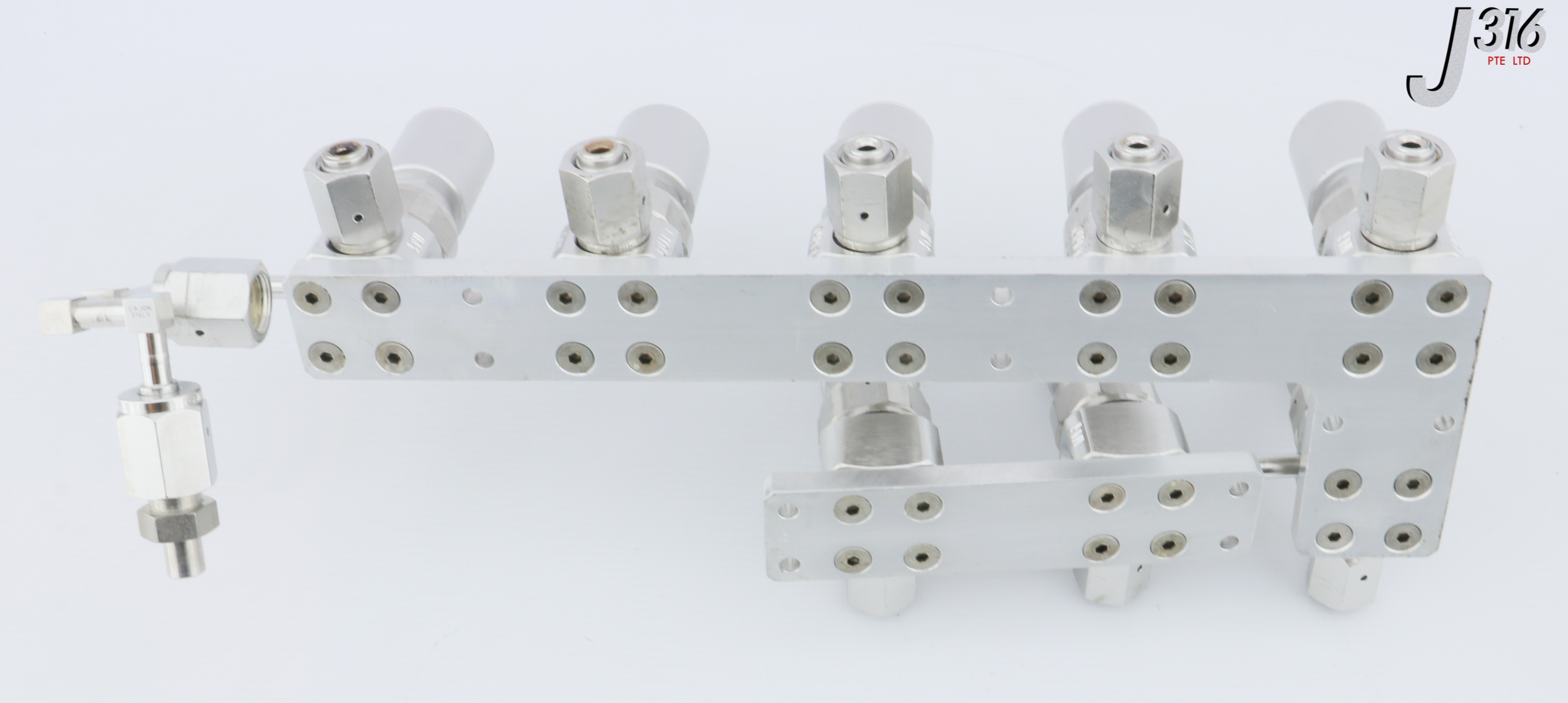 28717 LAM RESEARCH 10-WAY MANIFOLD VALVE ASSY, 8 VALVES 839-024556